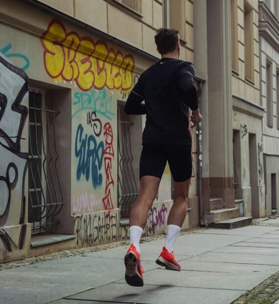 Perfect-Stride-PT-Preventative-Care-How-Union-Square-NYC-PT-Clinics-Keep-Athletes-at-Their-Peak-scaled-1
